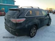 ✅ 2015 Toyota Highlander XLE • VIN: 5TDJKRFH0FS210118 • Lot: 93109435. Listed on Copart with 134,407 mi. Free auction sales archive from the USA and detailed vehicle history report at DreamBid. Image 3.