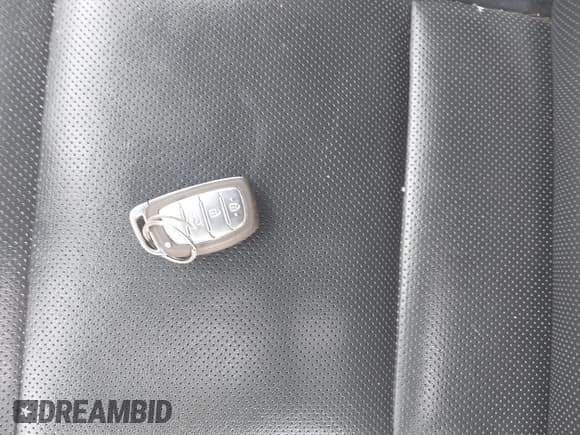 ✅ 2021 Hyundai Tucson Ultimate • VIN: KM8J3CAL5MU335383 • Lot: 41431899. Wystawiony na IAAI z przebiegiem 85 671 mil. Bezpłatny archiwum sprzedaży aukcyjnych z USA i szczegółowy raport historii pojazdu na DreamBid. Zdjęcie 11.