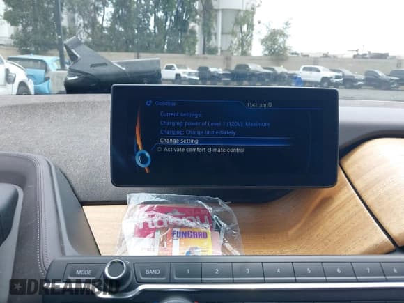 ✅ 2015 BMW i3 • VIN: WBY1Z2C51FV555949 • Лот: 42762156. Опубликован ранее на IAAI с пробегом 42 064 миль. Бесплатный доступ к архиву аукционных продаж из США и подробный отчёт об истории автомобиля на DreamBid. Изображение 15.