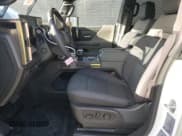 ✅ 2025 GMC Hummer EV 2X • VIN: 1GKT0NDE1SU120700 • Lot: 89551445. Wystawiony na Copart z przebiegiem 258 mil. Bezpłatny archiwum sprzedaży aukcyjnych z USA i szczegółowy raport historii pojazdu na DreamBid. Zdjęcie 7.