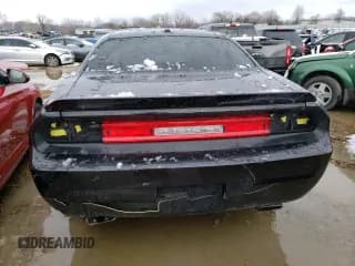 ✅ 2010 Dodge Challenger R/T Classic • VIN: 2B3CJ5DT5AH282338 • Lot: 52300954. Wystawiony na Copart z przebiegiem 98 796 mil. Bezpłatny archiwum sprzedaży aukcyjnych z USA i szczegółowy raport historii pojazdu na DreamBid. Zdjęcie 6.