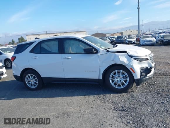 ✅ 2024 Chevrolet Equinox LS • VIN: 3GNAXHEG3RL175435 • Lot: 43296532. Listed on IAAI with 28,245 mi. Free auction sales archive from the USA and detailed vehicle history report at DreamBid. Image 13.