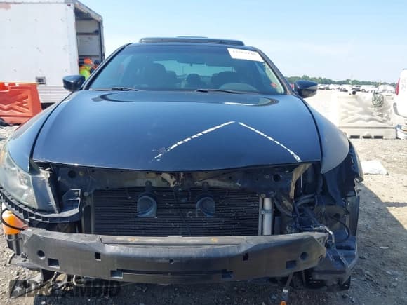 ✅ 2011 Honda Accord EX-L • VIN: 1HGCS1B80BA013071 • Лот: 42562116. Опубликован ранее на IAAI с пробегом 189 879 миль. Бесплатный доступ к архиву аукционных продаж из США и подробный отчёт об истории автомобиля на DreamBid. Изображение 13.