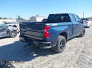 ✅ 2019 Chevrolet Silverado 1500 Custom Trail Boss • VIN: 1GCRYCEF9KZ301587 • Lot: 43449291. Wystawiony na IAAI z przebiegiem 56 383 mil. Bezpłatny archiwum sprzedaży aukcyjnych z USA i szczegółowy raport historii pojazdu na DreamBid. Zdjęcie 4.