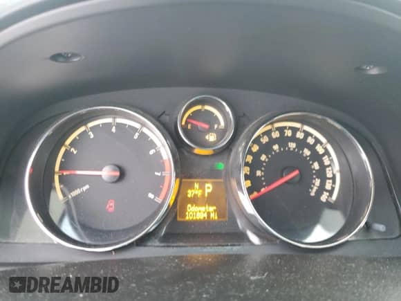 2009 Saturn VUE XE z VIN 3GSCL33P99S559510, wystawiony jako Copart lot #86545004 z przebiegiem 101 894 mil mil oraz Szkoda całkowita • Salvage title. Historia ofert i sprzedaży dostępna na DreamBid. Obrazek 9.