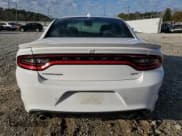 ✅ 2022 Dodge Charger GT • VIN: 2C3CDXHG9NH129213 • Lot: 87427115. Wystawiony na Copart z przebiegiem 71 538 mil. Bezpłatny archiwum sprzedaży aukcyjnych z USA i szczegółowy raport historii pojazdu na DreamBid. Zdjęcie 6.