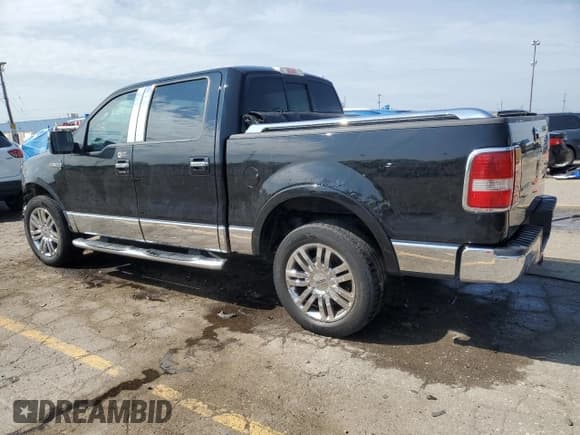 ✅ 2007 Lincoln Mark LT • VIN: 5LTPW18517FJ08540 • Lot: 60043015. Wystawiony na Copart z przebiegiem 320 317 mil. Bezpłatny archiwum sprzedaży aukcyjnych z USA i szczegółowy raport historii pojazdu na DreamBid. Zdjęcie 2.