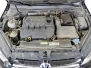 ✅ 2015 Volkswagen Golf S • VIN: 3VWRA7AU8FM021308 • Lot: 71560025. Wystawiony na Copart z przebiegiem 188 265 mil. Bezpłatny archiwum sprzedaży aukcyjnych z USA i szczegółowy raport historii pojazdu na DreamBid. Zdjęcie 11.