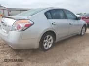 ✅ 2007 Nissan Altima S • VIN: 1N4AL21E57C231315 • Lot: 42090218. Wystawiony na IAAI z przebiegiem 200 150 mil. Bezpłatny archiwum sprzedaży aukcyjnych z USA i szczegółowy raport historii pojazdu na DreamBid. Zdjęcie 4.