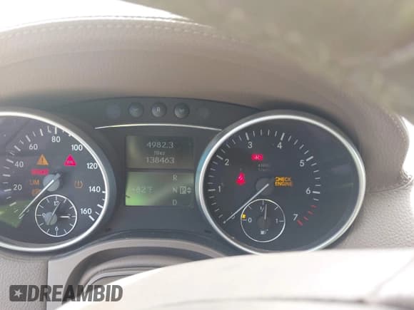 ✅ 2008 Mercedes-Benz GL 450 • VIN: 4JGBF71E98A329372 • Lot: 43015379. Listed on IAAI with 138,463 mi. Free auction sales archive from the USA and detailed vehicle history report at DreamBid. Image 7.