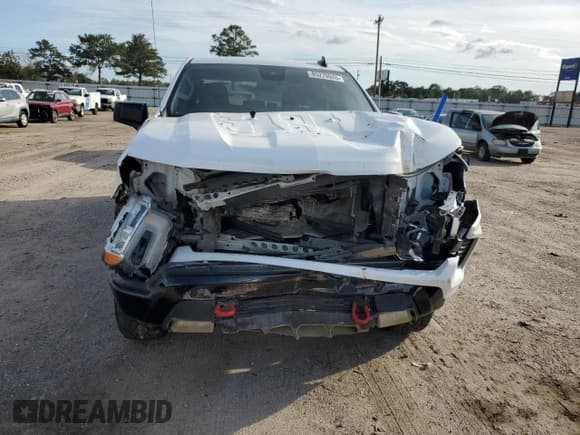 ✅ 2023 Chevrolet Silverado 1500 LT Trail Boss • VIN: 3GCUDFED8PG285668 • Lot: 85270945. Wystawiony na Copart z przebiegiem 43 851 mil. Bezpłatny archiwum sprzedaży aukcyjnych z USA i szczegółowy raport historii pojazdu na DreamBid. Zdjęcie 5.