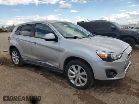 ✅ 2014 Mitsubishi Outlander ES • VIN: 4A4AP3AU0EE024689 • Lot: 70318265. Listed on Copart with 106,856 mi. Free auction sales archive from the USA and detailed vehicle history report at DreamBid. Image 4.
