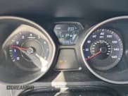 ✅ 2016 Hyundai Elantra SE • VIN: 5NPDH4AE4GH771294 • Lot: 84947425. Listed on Copart with 130,997 mi. Free auction sales archive from the USA and detailed vehicle history report at DreamBid. Image 9.