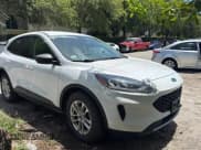 ✅ 2022 Ford Escape SE • VIN: 1FMCU9G69NUA64002 • Lot: 60843525. Listed on Copart with 110,588 mi. Free auction sales archive from the USA and detailed vehicle history report at DreamBid. Image 1.