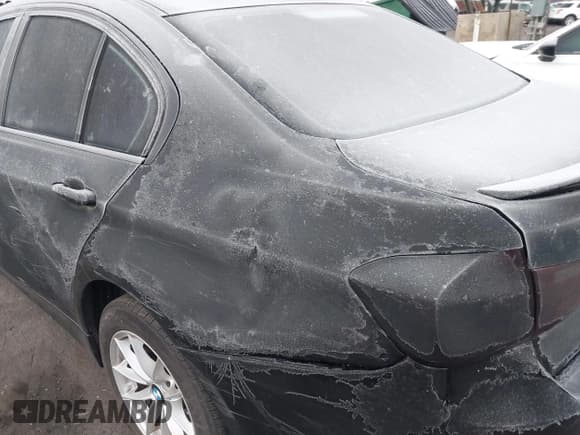 ✅ 2013 BMW 3 Series 320i • VIN: WBA3B1C56DK130134 • Лот: 43636244. Опубликован ранее на IAAI с пробегом 201 637 миль. Бесплатный доступ к архиву аукционных продаж из США и подробный отчёт об истории автомобиля на DreamBid. Изображение 6.