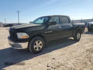 2010 Dodge 1500 ST z VIN 1D7RV1CT6AS142739, wystawiony jako Copart lot #73657174 z przebiegiem 237 792 mil mil oraz Szkoda całkowita • Salvage title. Historia ofert i sprzedaży dostępna na DreamBid. Obrazek 1.
