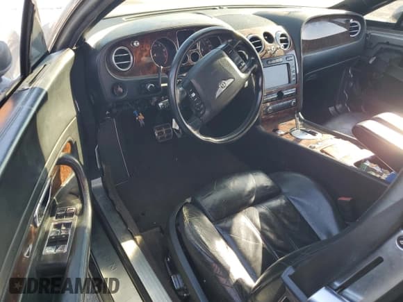 ✅ 2005 Bentley Continental GT GT • VIN: SCBCR63W65C025225 • Lot: 81644934. Listed on Copart with Not provided. Free auction sales archive from the USA and detailed vehicle history report at DreamBid. Image 8.