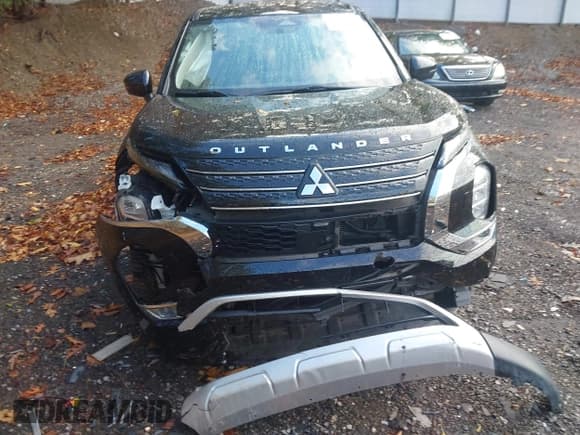 ✅ 2022 Mitsubishi Outlander SE • VIN: JA4J4UA82NZ025046 • Lot: 43472463. Listed on IAAI with 58,095 mi. Free auction sales archive from the USA and detailed vehicle history report at DreamBid. Image 12.