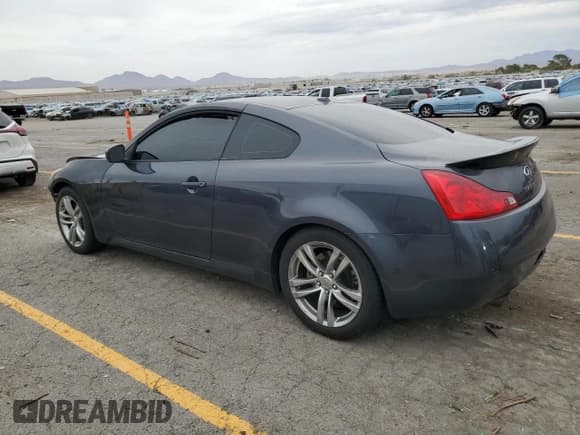 ✅ 2008 Infiniti G37 Journey • VIN: JNKCV64E48M120622 • Lot: 69422945. Wystawiony na Copart z przebiegiem 197 386 mil. Bezpłatny archiwum sprzedaży aukcyjnych z USA i szczegółowy raport historii pojazdu na DreamBid. Zdjęcie 2.