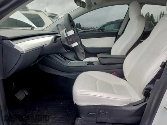 ✅ 2021 Tesla Model Y Long Range • VIN: 5YJYGDEE2MF210214 • Лот: 96126545. Опубликован ранее на Copart с пробегом 40 201 миль. Бесплатный доступ к архиву аукционных продаж из США и подробный отчёт об истории автомобиля на DreamBid. Изображение 7.