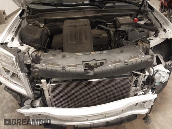 ✅ 2015 GMC Terrain SLT • VIN: 2GKFLYEK7F6271880 • Lot: 41292678. Wystawiony na IAAI z przebiegiem 79 758 mil. Bezpłatny archiwum sprzedaży aukcyjnych z USA i szczegółowy raport historii pojazdu na DreamBid. Zdjęcie 10.