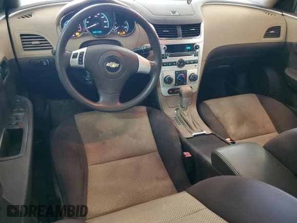 ✅ 2012 Chevrolet Malibu 1LS • VIN: 1G1ZB5E02CF293689 • Lot: 71992334. Listed on Copart with 162,418 mi. Free auction sales archive from the USA and detailed vehicle history report at DreamBid. Image 8.