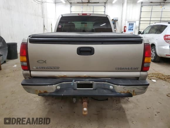✅ 2001 Chevrolet Silverado 1500 LS • VIN: 2GCEK19V111395915 • Лот: 82800224. Опубликован ранее на Copart с пробегом 236 175 миль. Бесплатный доступ к архиву аукционных продаж из США и подробный отчёт об истории автомобиля на DreamBid. Изображение 6.