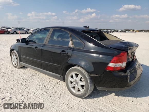 ✅ 2007 Volvo S40 2.4L • VIN: YV1MS390772308694 • Lot: 75204364. Listed on Copart with 126,342 mi. Free auction sales archive from the USA and detailed vehicle history report at DreamBid. Image 2.
