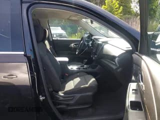 ✅ 2019 Chevrolet Traverse LS • VIN: 1GNEVFKW0KJ162114 • Lot: 43371734. Wystawiony na IAAI z przebiegiem 114 863 mil. Bezpłatny archiwum sprzedaży aukcyjnych z USA i szczegółowy raport historii pojazdu na DreamBid. Zdjęcie 5.