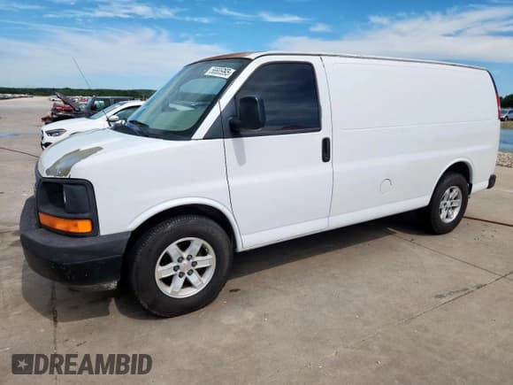 ✅ 2008 GMC Savana • VIN: 1GTFG154581133155 • Lot: 56605995. Listed on Copart with 171,954 mi. Free auction sales archive from the USA and detailed vehicle history report at DreamBid. Image 1.