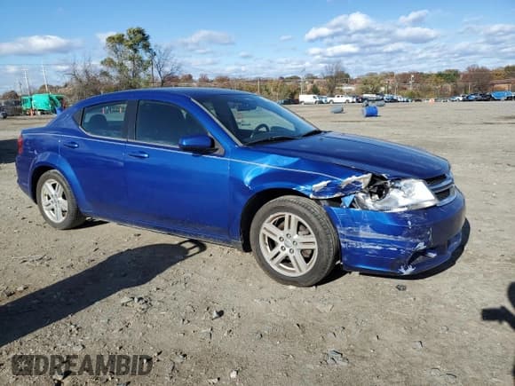 ✅ 2013 Dodge Avenger SXT • VIN: 1C3CDZCB7DN576975 • Lot: 91231455. Listed on Copart with 100,814 mi. Free auction sales archive from the USA and detailed vehicle history report at DreamBid. Image 4.