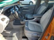 ✅ 2017 Chevrolet Bolt EV Premier • VIN: 1G1FX6S00H4148684 • Lot: 54701245. Wystawiony na Copart z przebiegiem 70 617 mil. Bezpłatny archiwum sprzedaży aukcyjnych z USA i szczegółowy raport historii pojazdu na DreamBid. Zdjęcie 7.