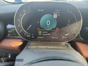 ✅ 2024 MINI Convertible Cooper S • VIN: WMW43DL08R3S21415 • Lot: 66427165. Wystawiony na Copart z przebiegiem 6 155 mil. Bezpłatny archiwum sprzedaży aukcyjnych z USA i szczegółowy raport historii pojazdu na DreamBid. Zdjęcie 9.