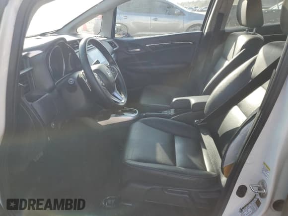 ✅ 2016 Honda Fit EX-L • VIN: JHMGK5H86GS015230 • Лот: 45677704. Опубликован ранее на Copart с пробегом Не указан. Бесплатный доступ к архиву аукционных продаж из США и подробный отчёт об истории автомобиля на DreamBid. Изображение 7.