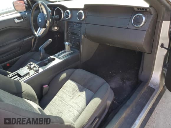 ✅ 2008 Ford Mustang Deluxe • VIN: 1ZVHT84N685144906 • Lot: 82709335. Listed on Copart with Not provided. Free auction sales archive from the USA and detailed vehicle history report at DreamBid. Image 8.