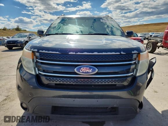 ✅ 2011 Ford Explorer Limited • VIN: 1FMHK8F82BGA27604 • Lot: 82005615. Wystawiony na Copart z przebiegiem 209 243 mil. Bezpłatny archiwum sprzedaży aukcyjnych z USA i szczegółowy raport historii pojazdu na DreamBid. Zdjęcie 5.