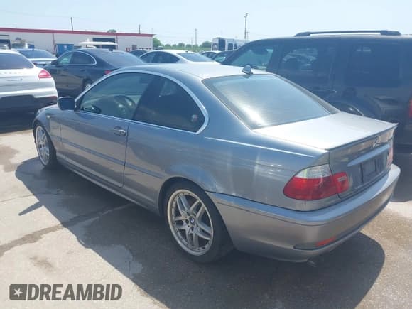 ✅ 2005 BMW 3 Series 330Ci • VIN: WBABD53495PL15593 • Lot: 42033635. Listed on IAAI with Not provided. Free auction sales archive from the USA and detailed vehicle history report at DreamBid. Image 3.