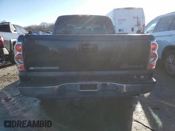 ✅ 2004 Chevrolet Silverado 2500 LS • VIN: 1GCGK29U24Z109930 • Lot: 50137625. Listed on Copart with 309,478 mi. Free auction sales archive from the USA and detailed vehicle history report at DreamBid. Image 6.