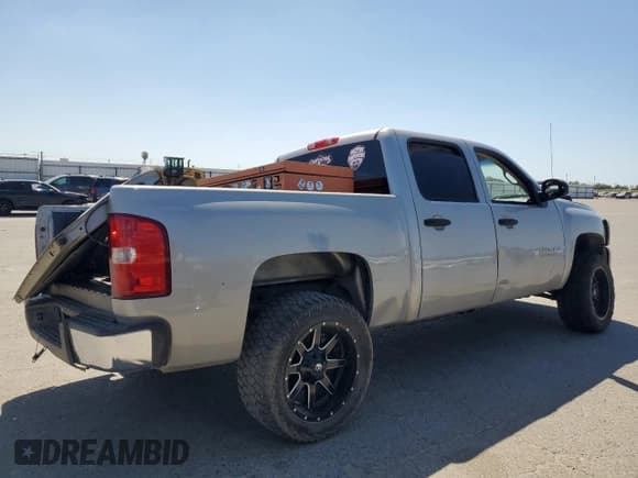 ✅ 2007 Chevrolet Silverado 1500 LS • VIN: 3GCEC13C67G549930 • Lot: 56977115. Listed on Copart with 221,511 mi. Free auction sales archive from the USA and detailed vehicle history report at DreamBid. Image 3.