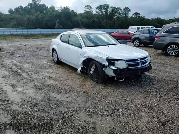 2013 Dodge Avenger SE z VIN 1C3CDZAB0DN592146, wystawiony jako Copart lot #82248105 z przebiegiem 219 706 mil mil oraz Szkoda całkowita • Salvage title. Historia ofert i sprzedaży dostępna na DreamBid. Obrazek 14.