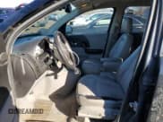 ✅ 2005 Saturn VUE • VIN: 5GZCZ63405S838821 • Lot: 46949365. Wystawiony na Copart z przebiegiem 239 402 mil. Bezpłatny archiwum sprzedaży aukcyjnych z USA i szczegółowy raport historii pojazdu na DreamBid. Zdjęcie 7.