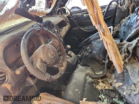 ✅ 2015 Jeep Patriot Latitude • VIN: 1C4NJRFB1FD168392 • Лот: 69752405. Опубликован ранее на Copart с пробегом Не указан. Бесплатный доступ к архиву аукционных продаж из США и подробный отчёт об истории автомобиля на DreamBid. Изображение 8.