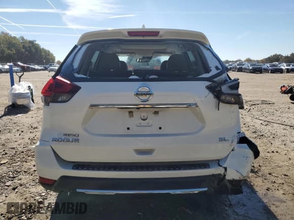 ✅ 2018 Nissan Rogue SV • VIN: 5N1AT2MT1JC820465 • Лот: 91349165. Опубликован ранее на Copart с пробегом 88 223 миль. Бесплатный доступ к архиву аукционных продаж из США и подробный отчёт об истории автомобиля на DreamBid. Изображение 6.