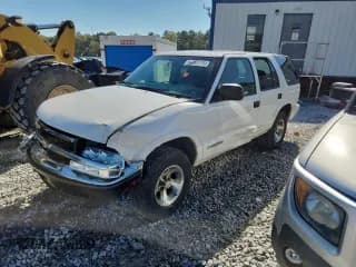 ✅ 2004 Chevrolet Blazer LS • VIN: 1GNCS13X74K119266 • Lot: 91282775. Listed on Copart with 208,836 mi. Free auction sales archive from the USA and detailed vehicle history report at DreamBid. Image 1.
