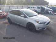 ✅ 2016 Ford Focus SE • VIN: 1FADP3K20GL360476 • Lot: 42996251. Wystawiony na IAAI z przebiegiem 95 295 mil. Bezpłatny archiwum sprzedaży aukcyjnych z USA i szczegółowy raport historii pojazdu na DreamBid. Zdjęcie 1.