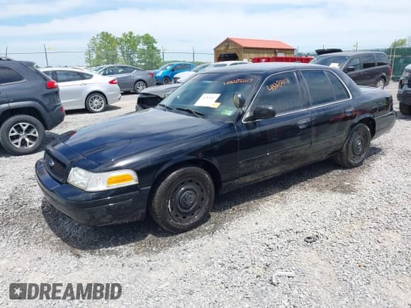 ✅ 2005 Ford Police Interceptor • VIN: 2FAHP71WX5X158807 • Lot: 42282107. Listed on IAAI with 153,787 mi. Free auction sales archive from the USA and detailed vehicle history report at DreamBid. Image 17.