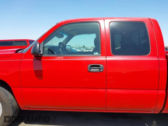 ✅ 2007 Chevrolet Silverado 1500 Work Truck • VIN: 1GCEC19X47Z164277 • Lot: 42536315. Listed on IAAI with 374,207 mi. Free auction sales archive from the USA and detailed vehicle history report at DreamBid. Image 14.