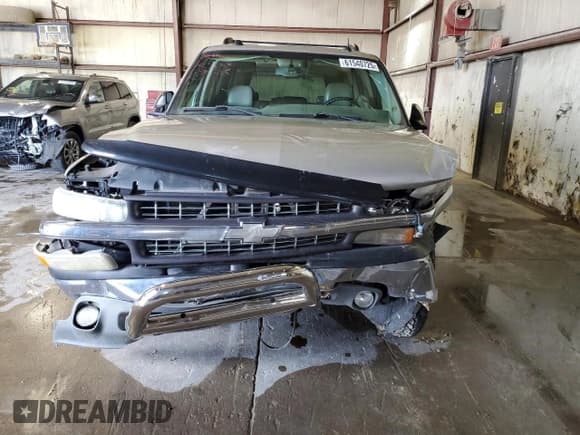 ✅ 2005 Chevrolet Suburban Z71 • VIN: 3GNFK16Z95G230940 • Лот: 61540725. Опубликован ранее на Copart с пробегом 201 743 миль. Бесплатный доступ к архиву аукционных продаж из США и подробный отчёт об истории автомобиля на DreamBid. Изображение 5.