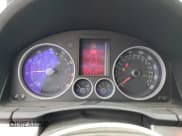 ✅ 2009 Volkswagen Golf GTI • VIN: WVWFD71K89W049609 • Лот: 70985915. Опубликован ранее на Copart с пробегом 174 024 миль. Бесплатный доступ к архиву аукционных продаж из США и подробный отчёт об истории автомобиля на DreamBid. Изображение 9.