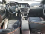 ✅ 2015 Hyundai Sonata Sport • VIN: 5NPE34AB7FH253414 • Lot: 80430535. Wystawiony na Copart z przebiegiem 74 714 mil. Bezpłatny archiwum sprzedaży aukcyjnych z USA i szczegółowy raport historii pojazdu na DreamBid. Zdjęcie 8.